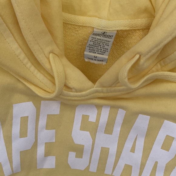 Cape Shark Unisex Pigment Hoodie, yellow, size M - Picture 3 of 4